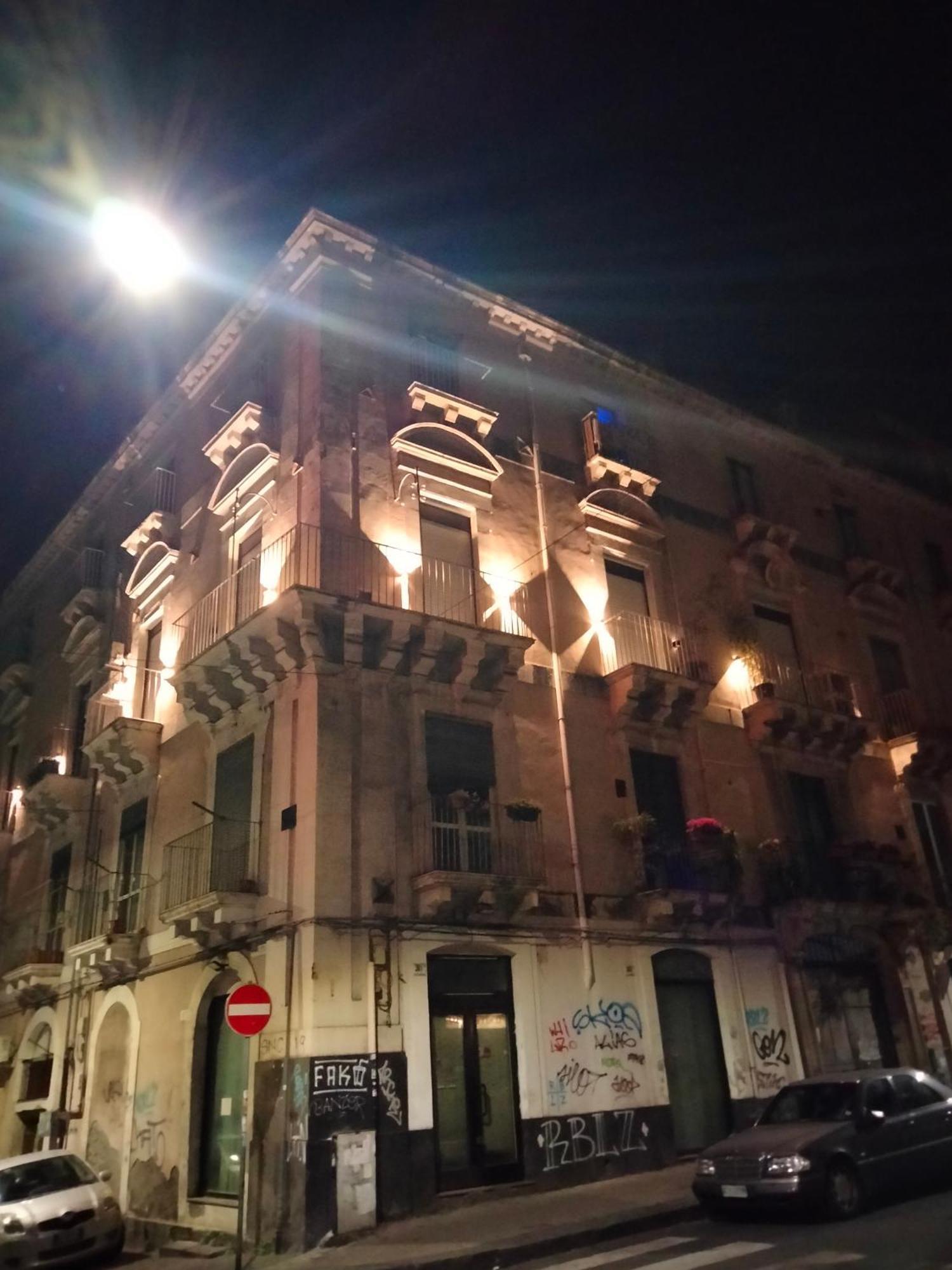 Etna Timeo Central Apartment In Baroque Building 카타니아 외부 사진