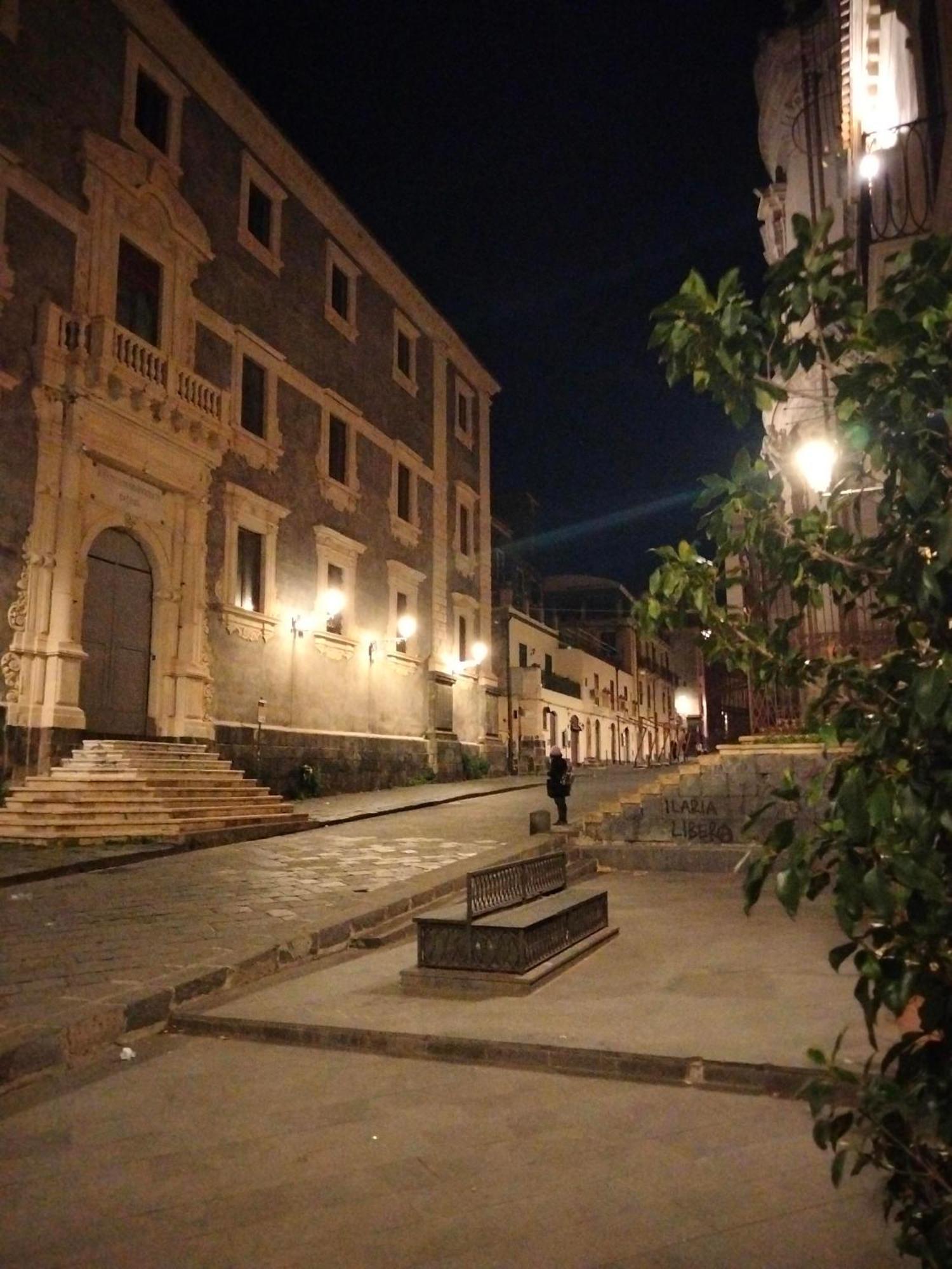 Etna Timeo Central Apartment In Baroque Building 카타니아 외부 사진